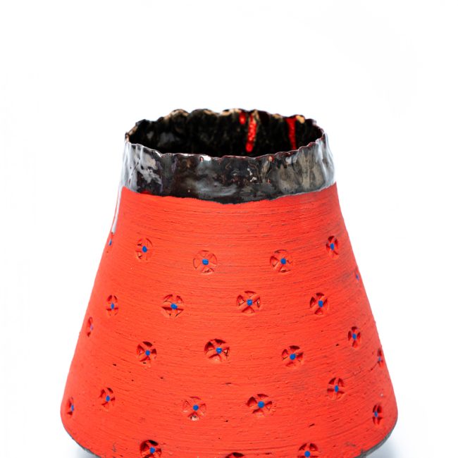 HANDPINCHED VASE HP-S-0092