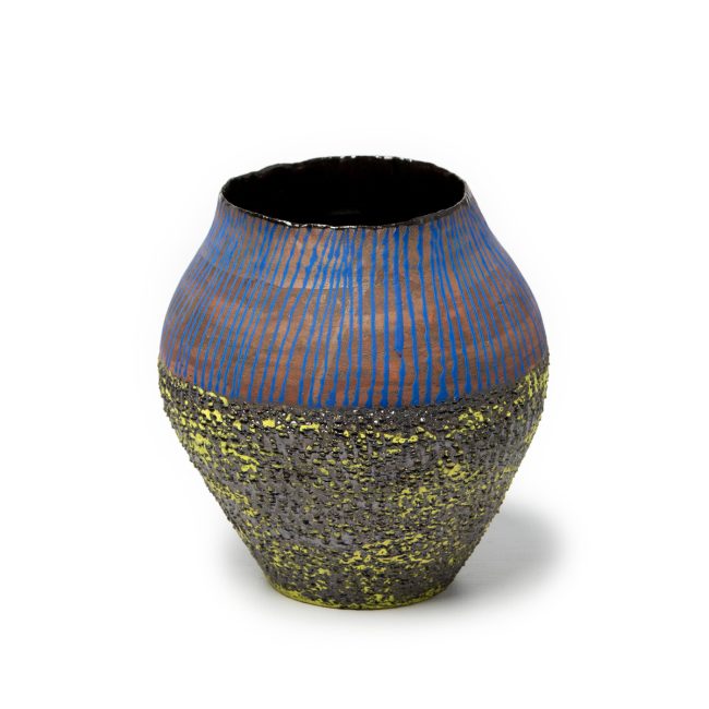 HANDPINCHED VASE HP-S-0177